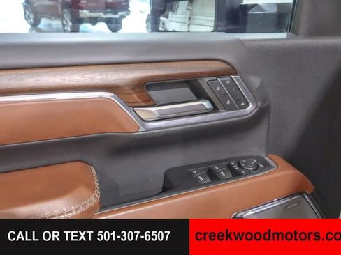 Used 2024 GMC Sierra 2500 Denali Ultimate AWD/4WD image 34