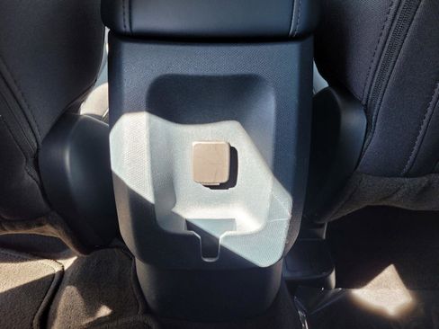 Used 2023 Ford Maverick XL image 16