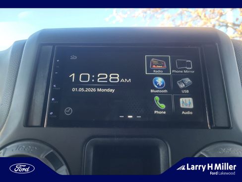 Used 2017 Jeep Wrangler Sport image 27