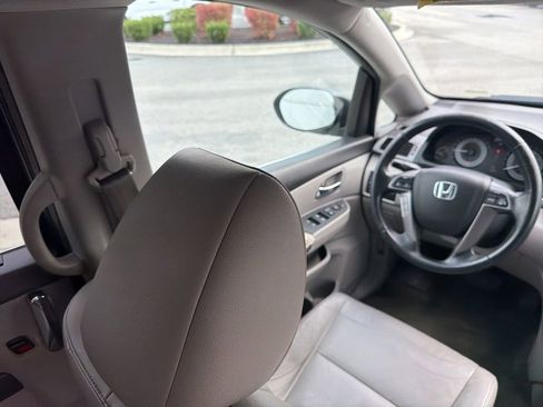 Used 2016 Honda Odyssey EX-L image 16