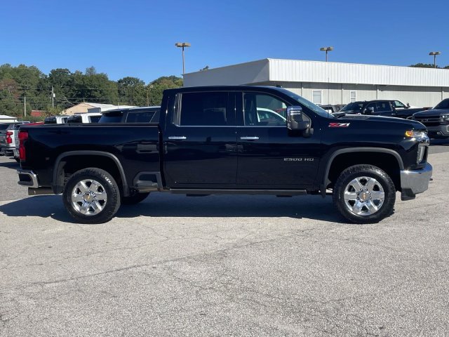 Used 2022 Chevrolet Silverado 2500 LTZ AWD/4WD image 2