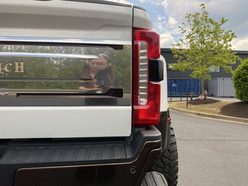 Used 2025 Ford F450 King Ranch w/ Chrome Package AWD/4WD image 44