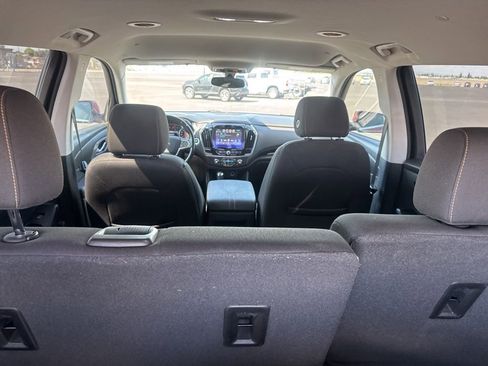 Used 2019 Chevrolet Traverse LT FWD image 6
