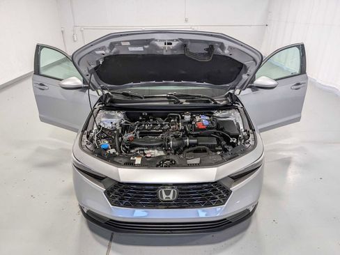 Used 2023 Honda Accord EX image 12