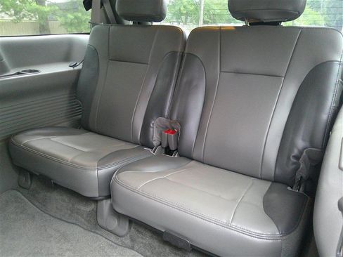 Used 2004 Chevrolet TrailBlazer 4WD w/ LT Preferred Equipment Group image 15