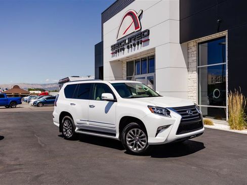Used 2017 Lexus GX 460 Luxury AWD/4WD image 47