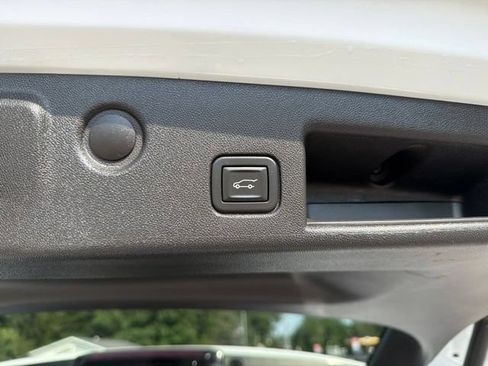 Certified 2024 Chevrolet Equinox LT AWD/4WD image 16