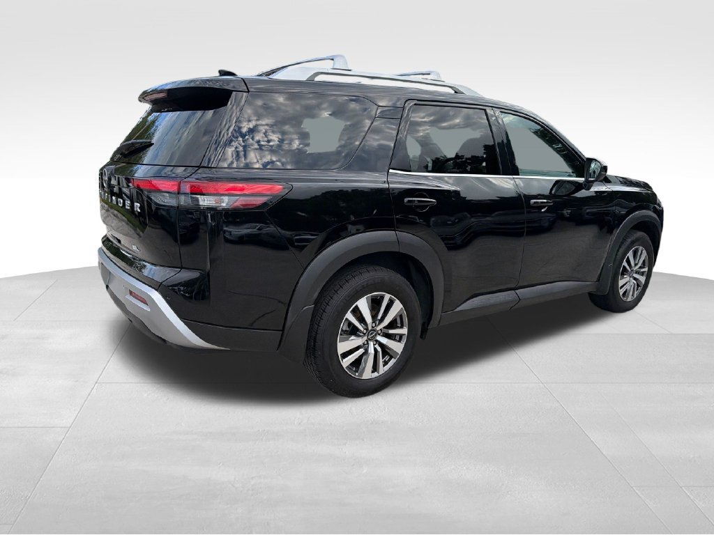 Used 2022 Nissan Pathfinder SL FWD image 8