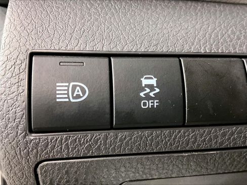 Used 2023 Toyota Camry LE FWD image 34