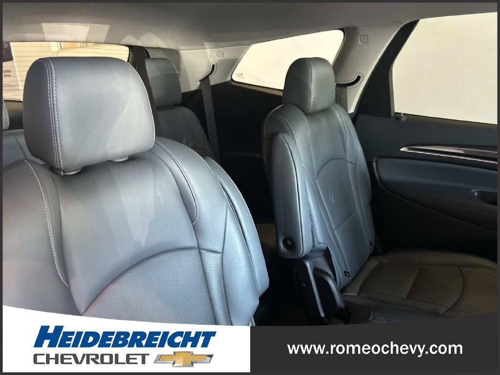 Used 2021 Buick Enclave Essence AWD/4WD image 36