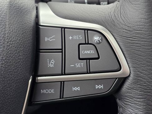 New 2026 Toyota Sienna XLE image 16