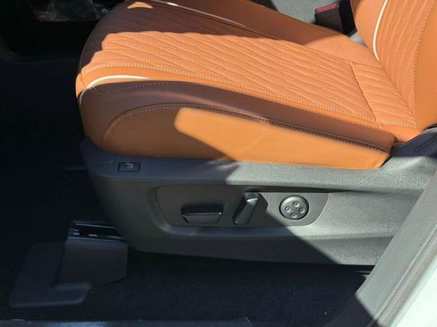 New 2026 INFINITI QX60 Autograph w/ Dark Cargo Package image 16