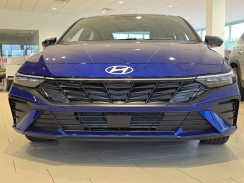 New 2026 Hyundai Elantra SEL Sport Premium FWD image 10