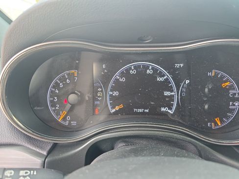 Used 2020 Jeep Grand Cherokee Limited X image 19