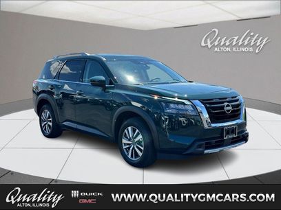 Used 2025 Nissan Pathfinder SL