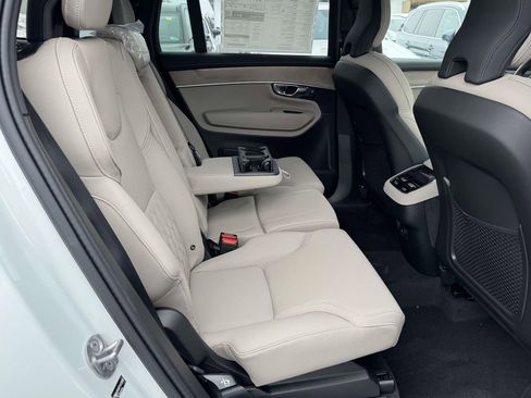 New 2026 Volvo XC90 B6 Plus w/ Protection Package Premier AWD/4WD image 13