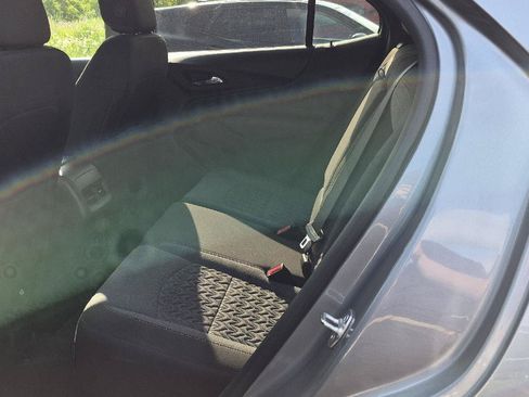 Used 2024 Chevrolet Equinox LT w/ LPO, Floor Liner Package FWD image 7