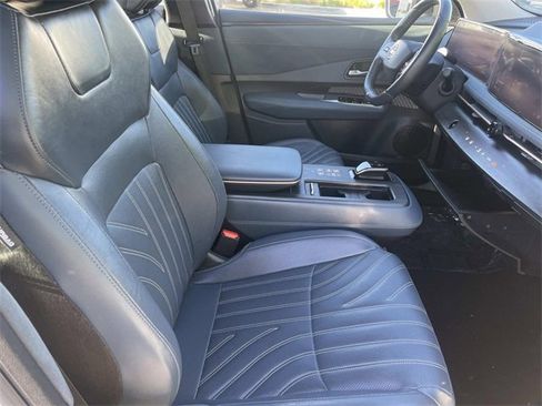 Used 2023 Nissan Ariya image 35