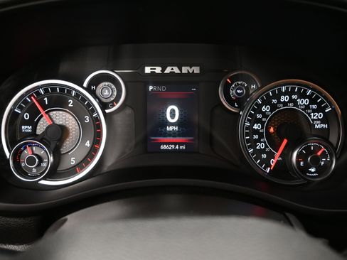 Used 2023 RAM 5500 Tradesman AWD/4WD image 27