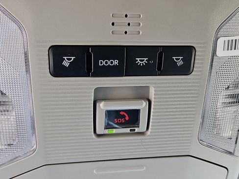 Used 2024 Toyota RAV4 LE image 19