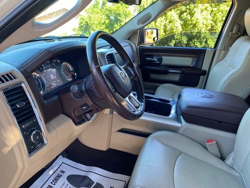 Used 2016 RAM 1500 Laramie w/ Convenience Group image 24