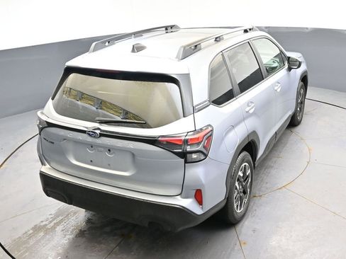 Certified 2025 Subaru Forester Premium AWD/4WD image 41