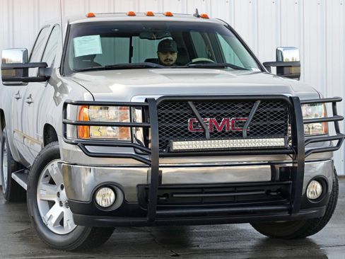 Used 2008 GMC Sierra 1500 SLT image 2
