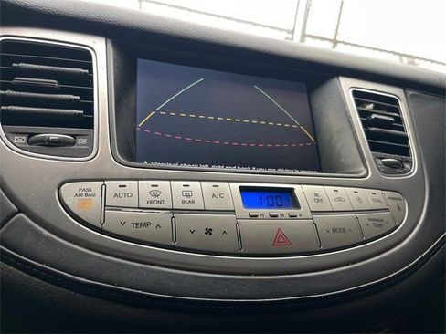 Used 2009 Hyundai Genesis 4.6 w/ Technology Pkg 5 image 14