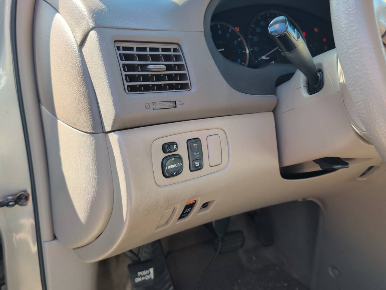 Used 2006 Toyota Sienna LE FWD image 34