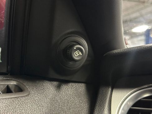 Used 2013 Ford Mustang Shelby GT500 image 25