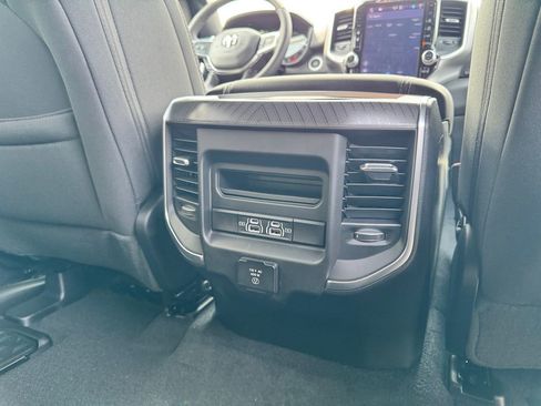 New 2026 RAM 1500 Big Horn AWD/4WD image 14