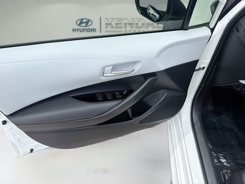 Used 2023 Toyota Corolla SE FWD image 17