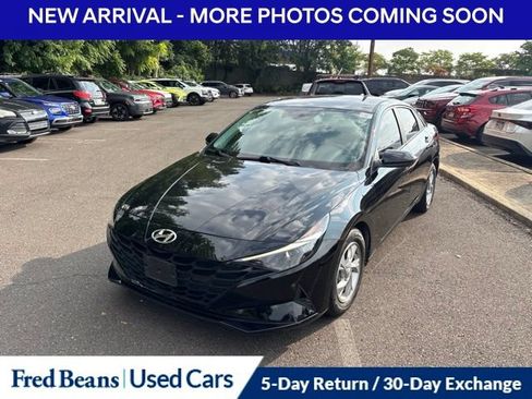 Used 2023 Hyundai Elantra SE FWD image 1