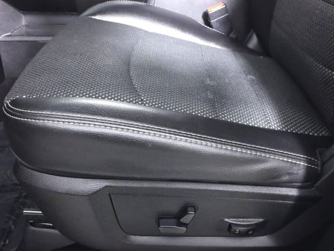 Used 2016 RAM 1500 Sport w/ Sport Premium Group image 32