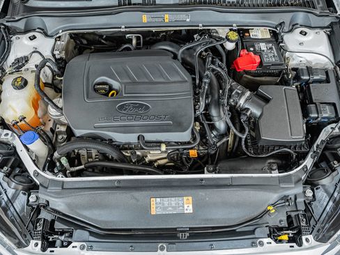 Used 2017 Ford Fusion SE FWD image 21