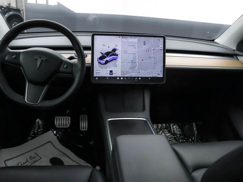 Used 2022 Tesla Model Y Performance image 18