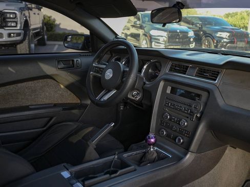 Used 2014 Ford Mustang GT RWD image 14