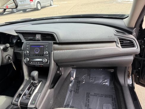 Used 2019 Honda Civic LX image 30