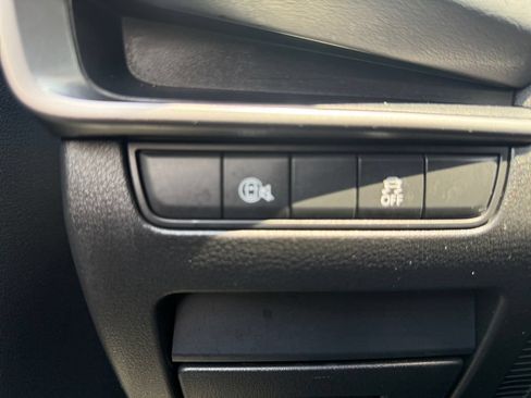 Used 2024 MAZDA MAZDA3 s FWD image 29