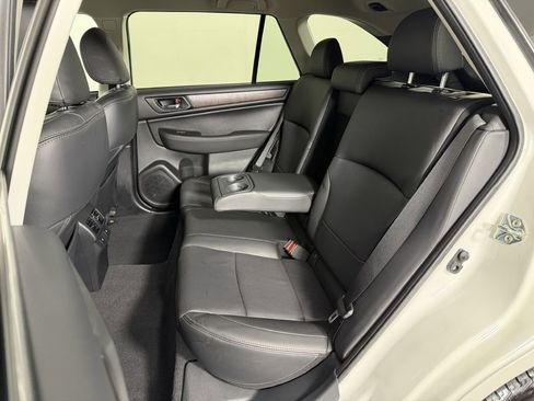 Used 2015 Subaru Outback 2.5i Limited w/ Popular Package #4 image 24