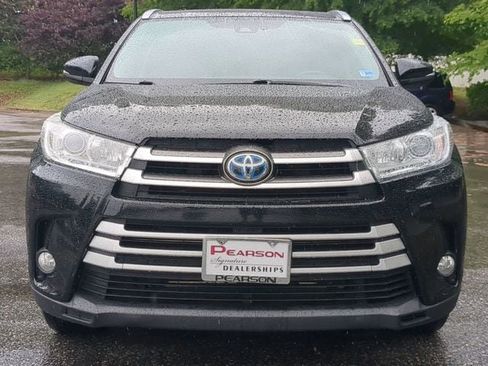 Used 2017 Toyota Highlander XLE AWD/4WD image 8