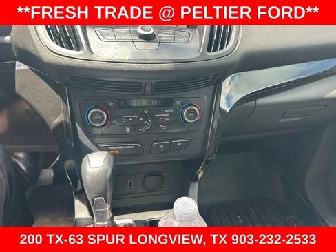 Used 2017 Ford Escape SE w/ Equipment Group 201A FWD image 14