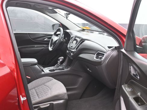 Used 2024 Chevrolet Equinox LT image 21