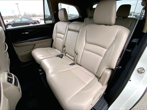 Used 2017 Honda Pilot EX image 20