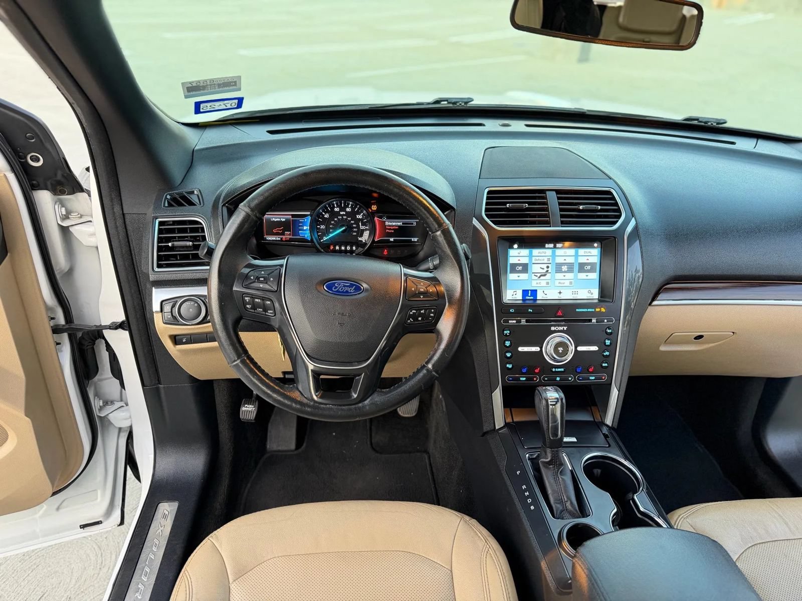 Used 2017 Ford Explorer Limited FWD image 11
