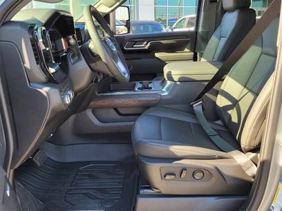 New 2025 GMC Sierra 2500 SLT