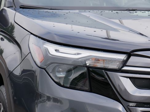 Certified 2025 Subaru Forester Premium AWD/4WD image 16