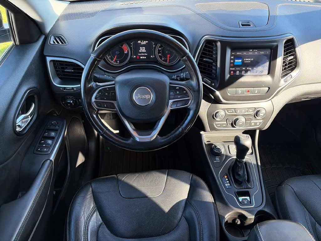 Used 2021 Jeep Cherokee Latitude Lux AWD/4WD image 8