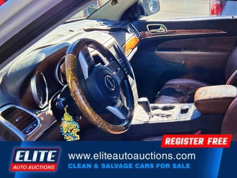 Used 2012 Jeep Grand Cherokee Overland image 10