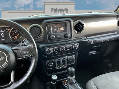 Used 2020 Jeep Wrangler Sport AWD/4WD image 6
